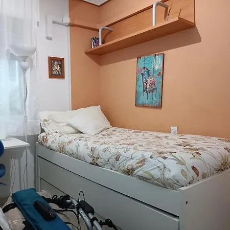 Apartamento 200 Metros Playa Wifi Apartment